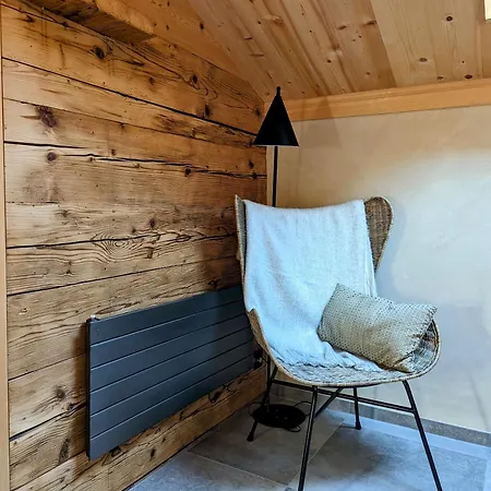 Grittelihus, Between Interlaken - Gstaad * Diemtigen